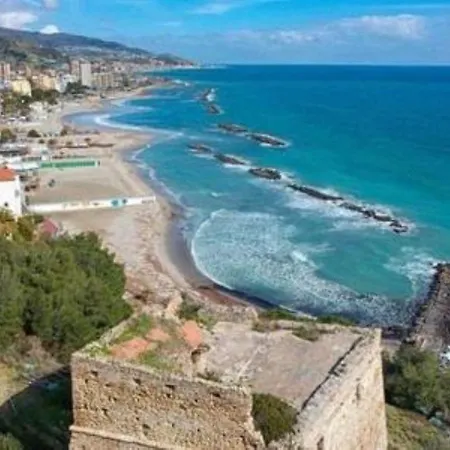 Casa Cornice Arma di Taggia
