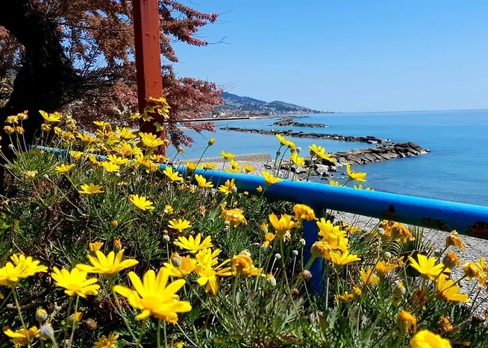 Casa Cornice Διαμέρισμα Arma di Taggia